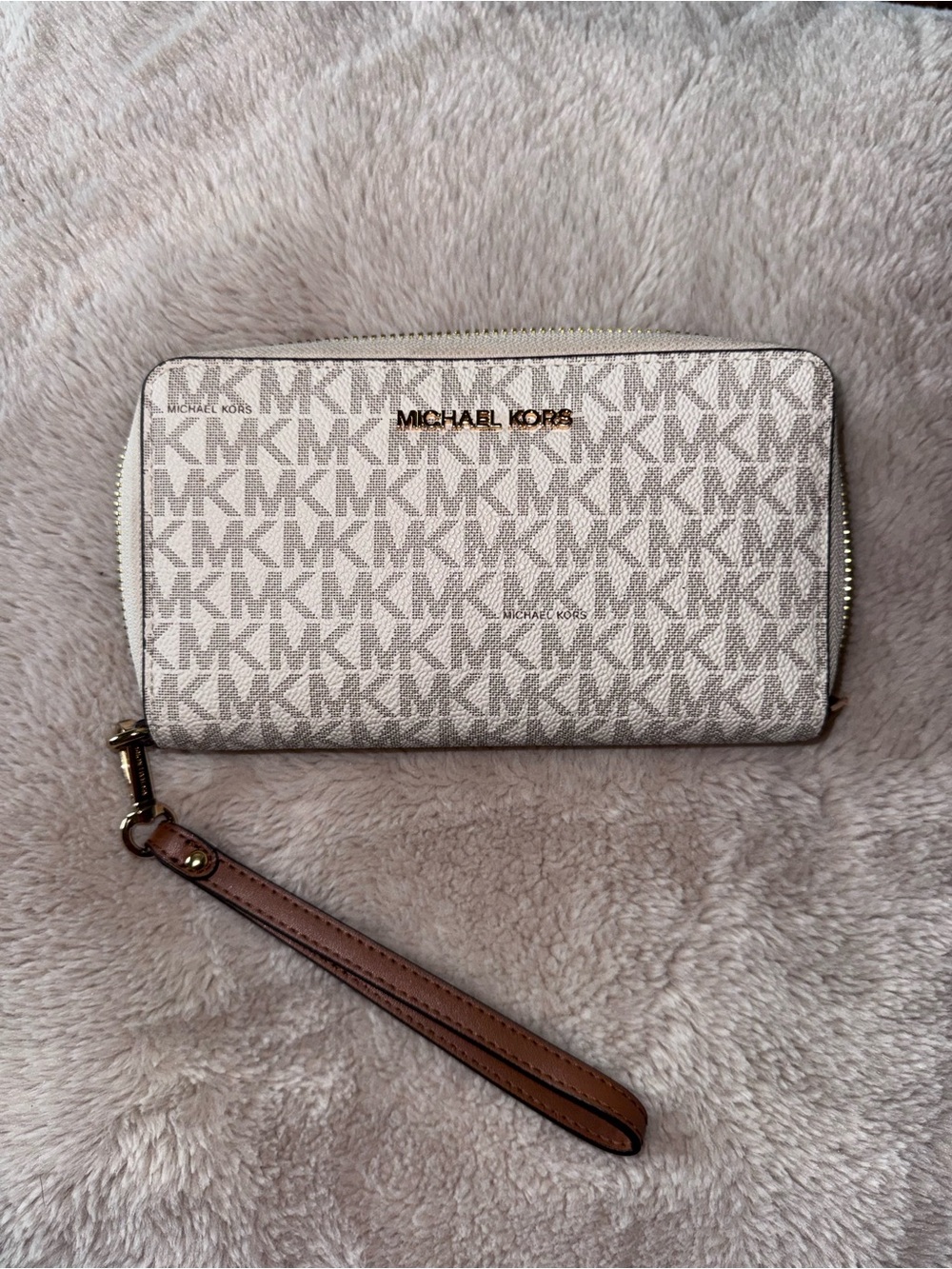 Michael Kors Cream and Tan Jet Set Wallet Wristlet